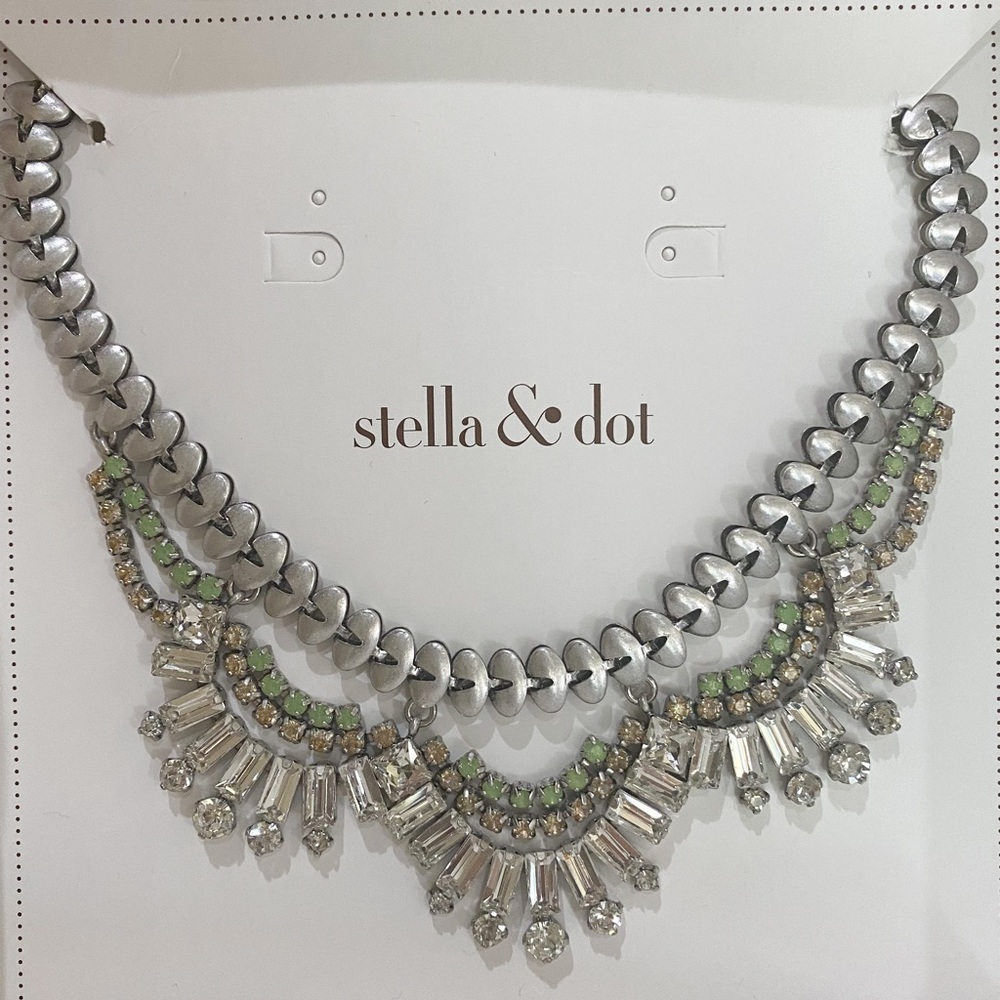 Stella & Dot Belle Necklace